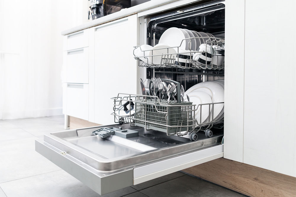 Top 3 dishwashers to buy on sale this season