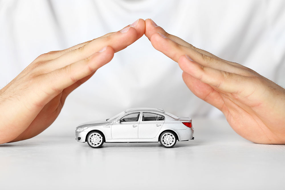 6 reasons to buy auto insurance