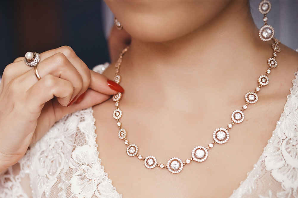 6 jewelry styling and preserving mistakes to avoid